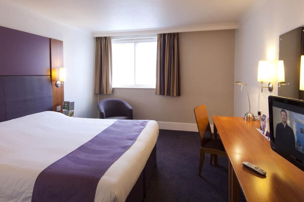 Premier Inn Norwich - Broadlands Park Thorpe St Andrew Phòng bức ảnh